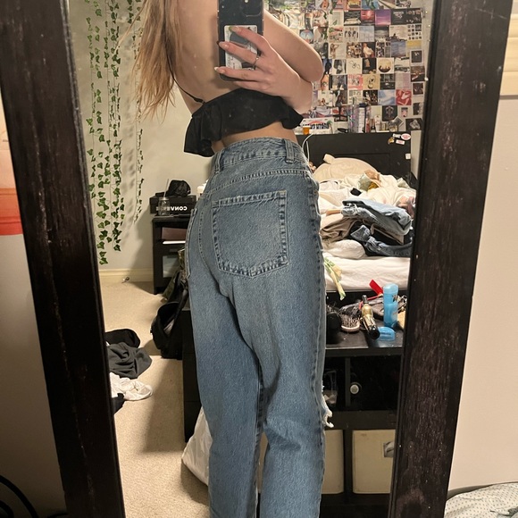 Garage Never Worn Mom Jeans - Picture 1 of 2